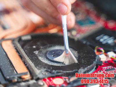 Quạt laptop kêu to