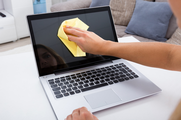 Hướng dẫn vệ sinh vỏ ngoài của máy